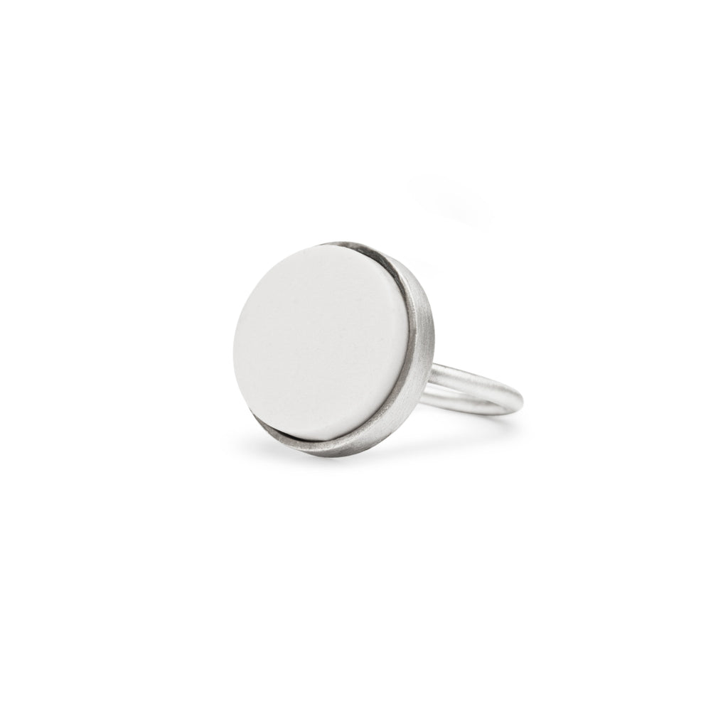 AIRPORT White Tile Silver Ring
